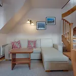 Sloneczna Struga Apartment *